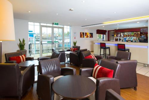 Holiday Inn Express Manchester - Salford Quays, an IHG Hotel Image