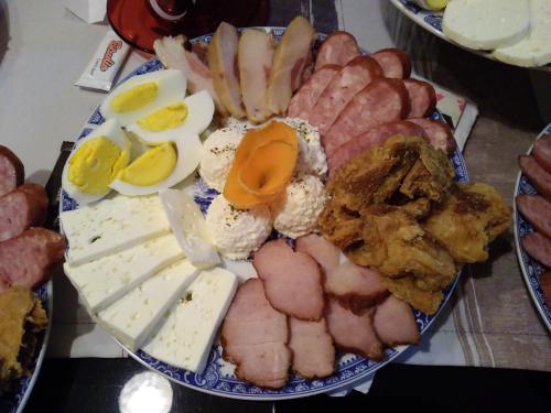 Comida en o cerca de este apartamento