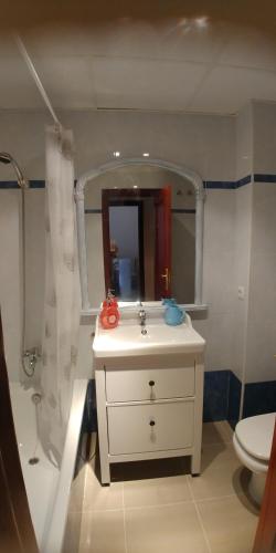 Ванна кімната в Apartamento Vista Azul