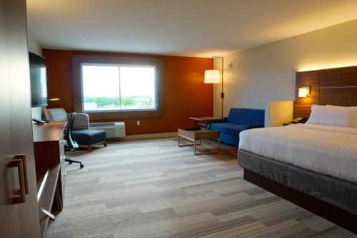 Imagen de la galería de Holiday Inn Express & Suites Omaha - Millard Area, an IHG Hotel, en Millard