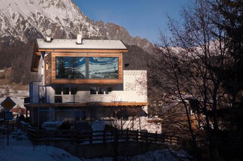 Vue générale sur la montagne ou vue sur la montagne depuis l'appartement