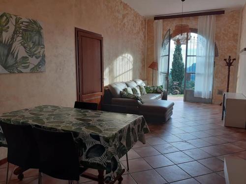 Кровать или кровати в номере Podere"sulle soglie del Bosco" appartament and rooms