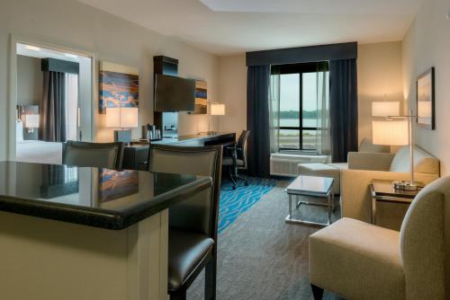 Imagem da galeria de Holiday Inn Paducah Riverfront, an IHG Hotel em Paducah