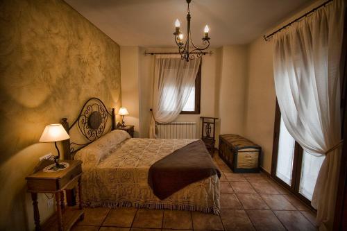 Posteľ alebo postele v izbe v ubytovaní Casa Rural el Herrero de Pollos