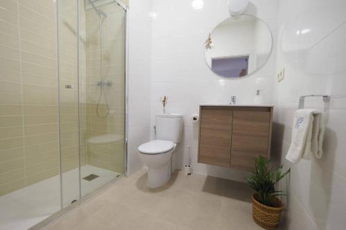 A bathroom at Apartaments Sa Calm Les roques del rei
