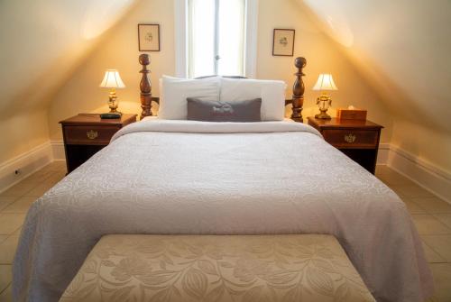 Grey Gables Inn