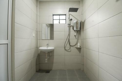 Gallery image of M S Hotel, Tengku Kelana KTM Klang in Klang