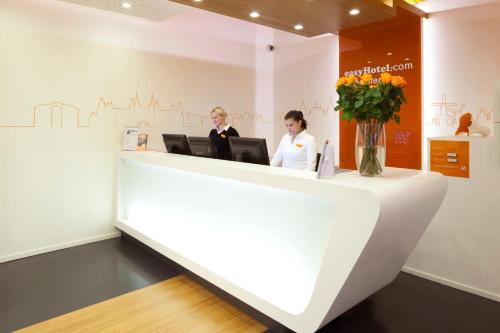 Gallery image of easyHotel Amsterdam City Centre South in Amsterdam