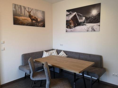 Posedenie v ubytovaní Appartement Franz