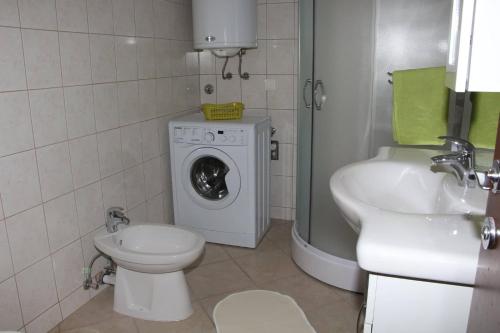 Kúpeľňa v ubytovaní Kuća za odmor Rogoznica