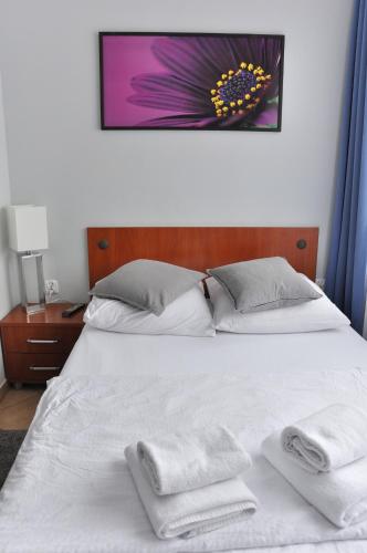 Postel nebo postele na pokoji v ubytování Hotel Elda 2