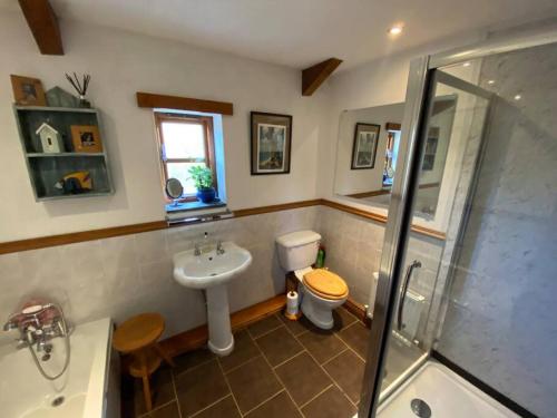 Sundance Cottage Sleeps 4 plus 2 욕실