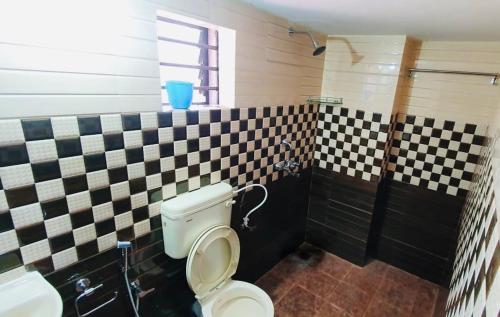 Koupelna v ubytování SeaFront Guest House