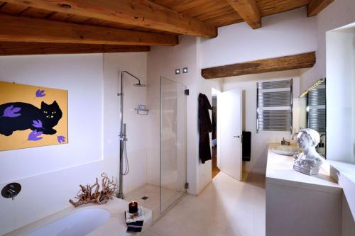 Phòng tắm tại Lodole Relais