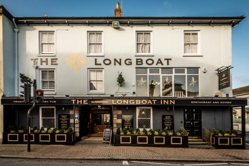 a long boat inn on the corner of a street at The Longboat Inn in Penzance