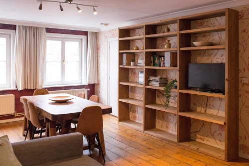 TV a/nebo společenská místnost v ubytování Apartments Ridderspoor