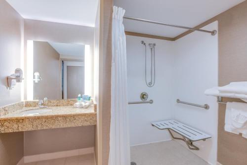 صورة لـ Holiday Inn Express Hotel & Suites Bethlehem, an IHG Hotel في بيت لحم