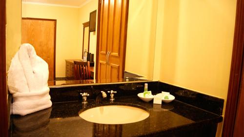 Ένα μπάνιο στο Hotel Las Palmas Inn