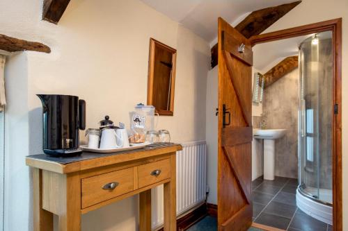 Gallery image of The White Cottage B&B in Saint Teath