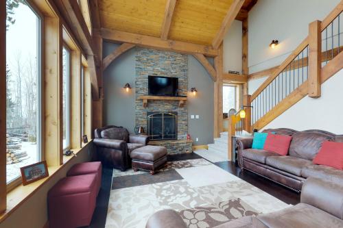 Fraser Cabin in the Woods – Photos 2
