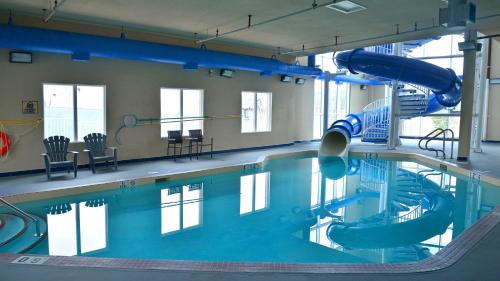 Holiday Inn Express Hotel & Suites-Hinton, an IHG Hotel