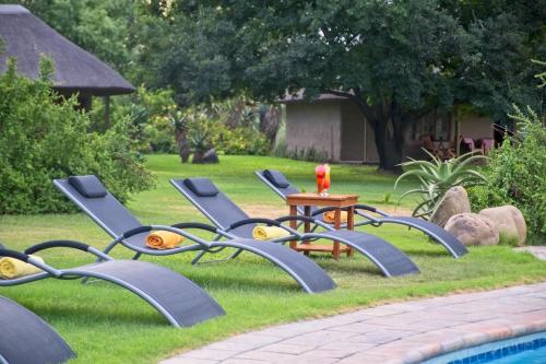 Piscina en o cerca de Chrislin African Lodge