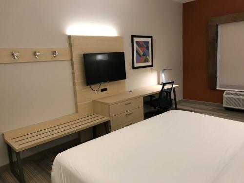 Holiday Inn Express Orlando - South Davenport by IHG photo 36