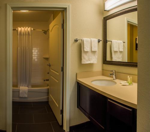 Gallery image of Staybridge Suites Schererville, an IHG Hotel in Schererville