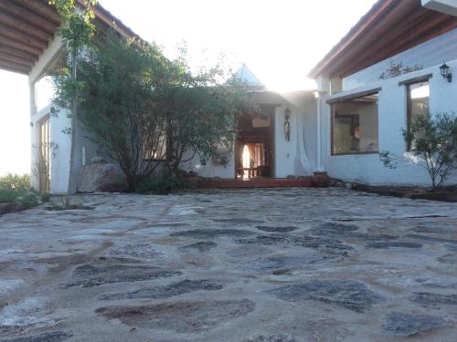 Refugio: El Llamado – Photos 3