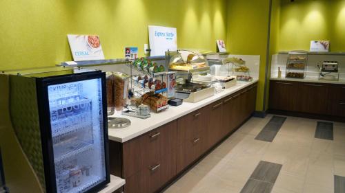 Holiday Inn Express & Suites - Jacksonville W - I295 and I10, an IHG Hotel Image