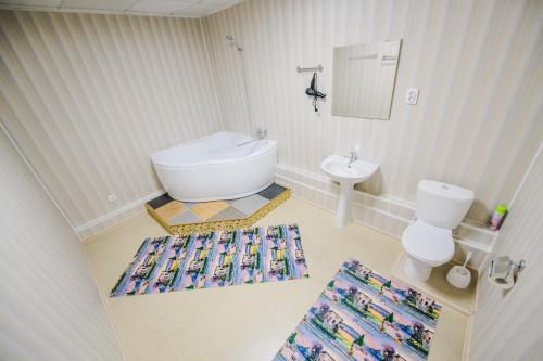 A bathroom at Hotel Dekabrist