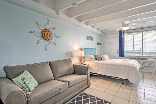 Galeriebild der Unterkunft Panama City Beach Studio with Pool and Beach Access in Panama City Beach