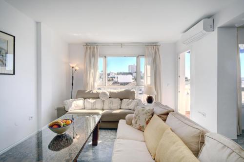 Quality apartment Sleeps 8 Airconditioned Underground parking Ultra fast WiFi