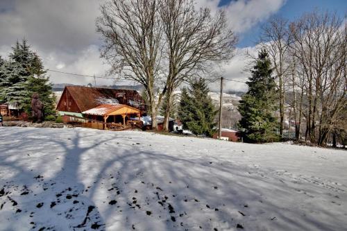 PENZION HARRY na sjezdovce KRKONOŠE durante el invierno