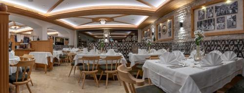 Um restaurante ou outro lugar para comer em Hotel St. Georg