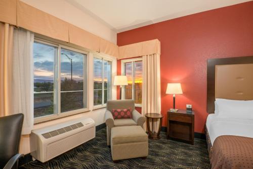 Afbeelding uit fotogalerij van Holiday Inn Hotel & Suites Grand Junction-Airport, an IHG Hotel in Grand Junction