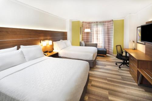 Holiday Inn Express Hotel & Suites Fisherman's Wharf, an IHG Hotel Image