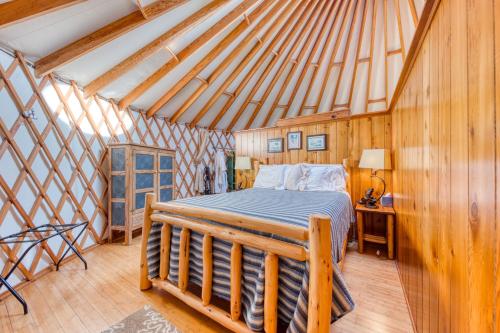 Легло или легла в стая в Yurt on the Bay
