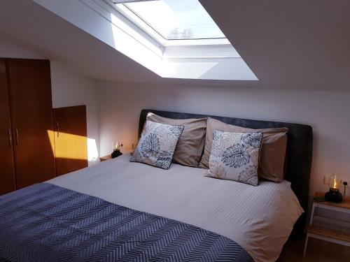 Baker's Pond Loft Apartment