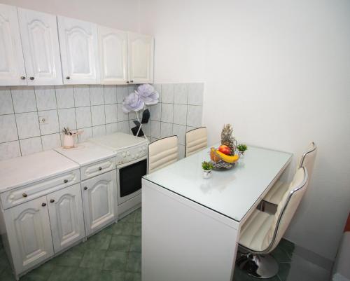 Dapur atau dapur kecil di Apartmani Guma Mostar
