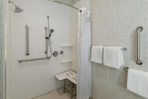 Gallery image of Holiday Inn Express Lawrence, an IHG Hotel in Lawrence