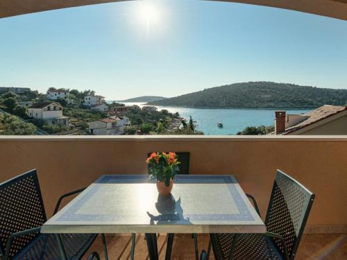 Holiday house Tender near Trogir, jacuzzi