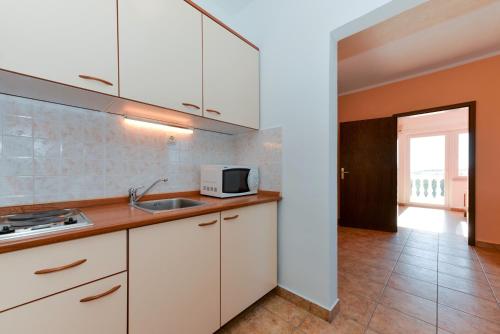 Kuchyňa alebo kuchynka v ubytovaní Villa San Marco