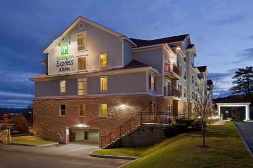 Holiday Inn Express Hotel & Suites White River Junction, an IHG Hotel