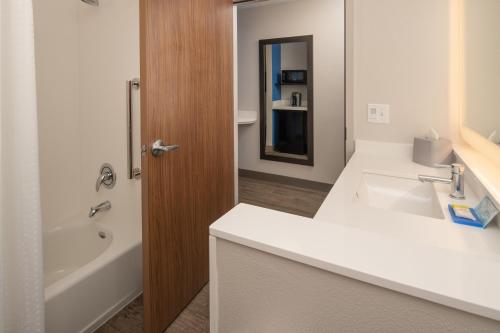 Gallery image of Holiday Inn Express & Suites - Camas, an IHG Hotel in Camas
