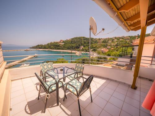 Gallery image of Harbour View - Oceanis Apartments in Poros