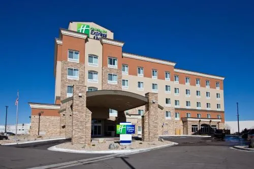 Holiday Inn Express and Suites Denver East Peoria Street by IHG in Thornton