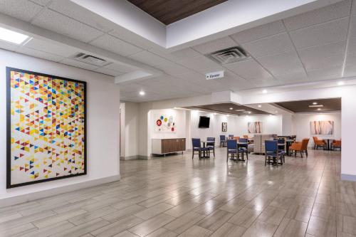 Posezení v ubytování Holiday Inn Express Hotel and Suites Petersburg - Fort Lee by IHG