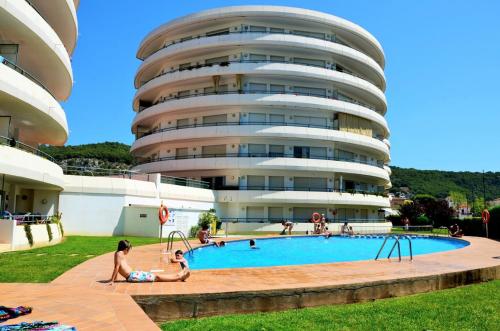 MEDES PARK I 2-7