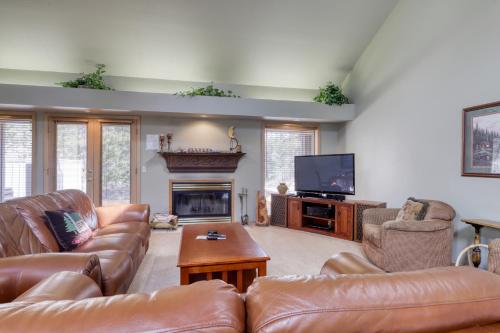 Big Leaf 33 | Discover Sunriver – Photos 3
